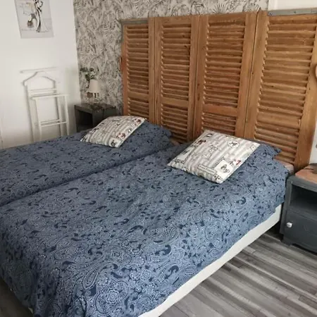 27, Sté Mère église Sainte-Mère-Église